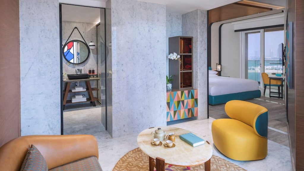 Andaz-Dubai-P039-Deluxe-Guestroom-Living-Guestroom.16×9